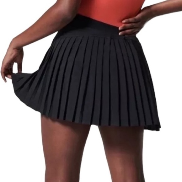 NEW Spanx Get Moving Pleated Skort Black - Picture 2 of 12